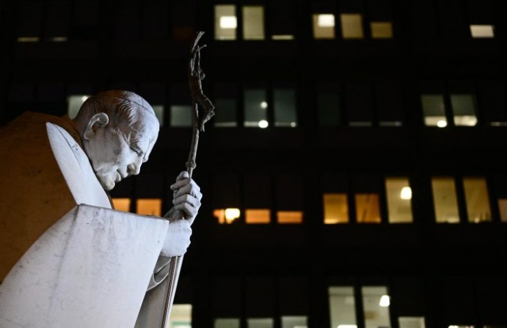 El Papa registra episodios de 'insuficiencia respiratoria aguda' El Papa registra episodios de 'insuficiencia respiratoria aguda'