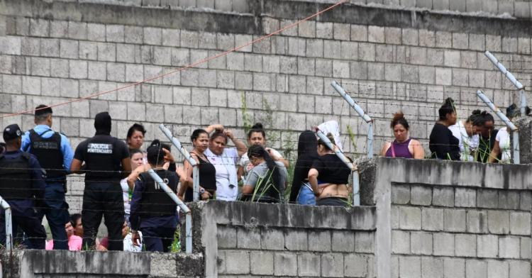 El Papa reza por las reclusas fallecidas en una cárcel de Honduras