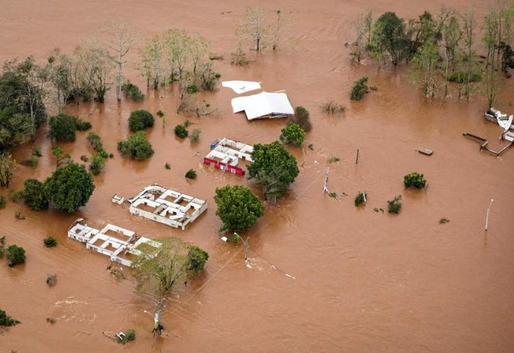 El Papa rezó por los difuntos y todas las víctimas de las inundaciones en Brasil El Papa rezó por los difuntos y todas las víctimas de las inundaciones en Brasil