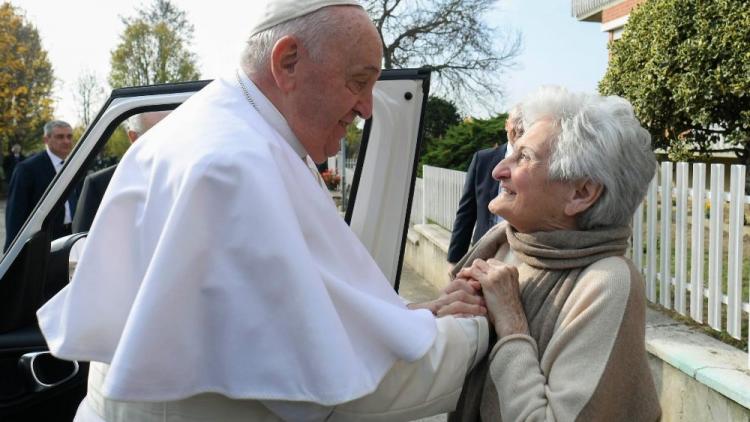 El Papa se reunió con su familia piamontesa en Asti