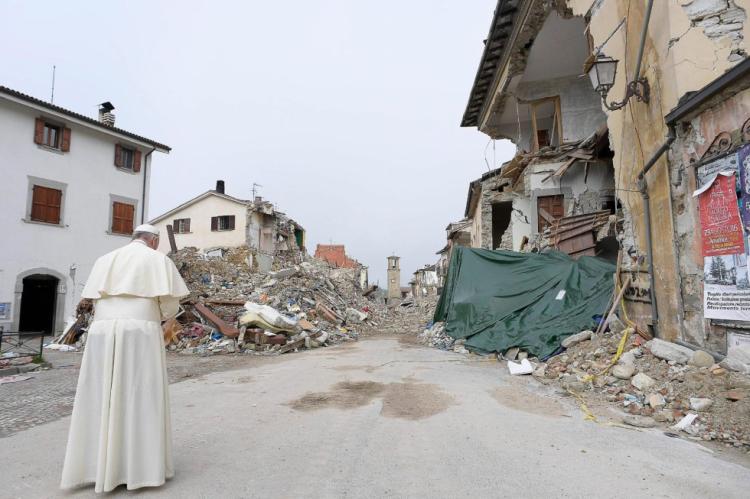 El Papa se reunirá con víctimas del terremoto en L'Aquila El Papa se reunirá con víctimas del terremoto en L'Aquila
