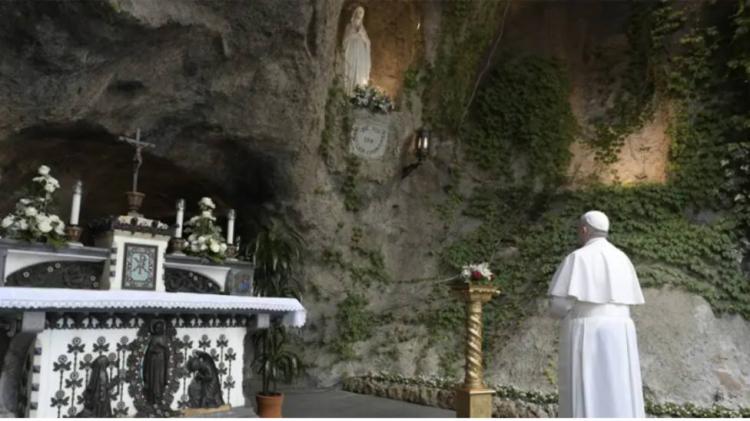 El Papa se une a los peregrinos que acuden hoy al Santuario de Lourdes en Mendoza