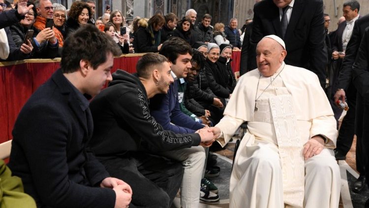 El Papa: una peregrinación cristiana necesita del silencio y de la lectura del Evangelio El Papa: una peregrinación cristiana necesita del silencio y de la lectura del Evangelio