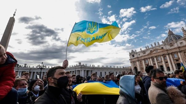 El Papa vuelve a clamar por el don de la paz en la "martirizada" Ucrania El Papa vuelve a clamar por el don de la paz en la "martirizada" Ucrania
