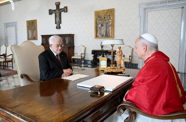 El Papa y Abbas piden el fin del conflicto en Gaza y ayuda humanitaria 'urgente'