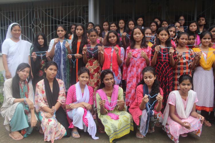 El poder del rosario entre los católicos de Bangladesh El poder del rosario entre los católicos de Bangladesh
