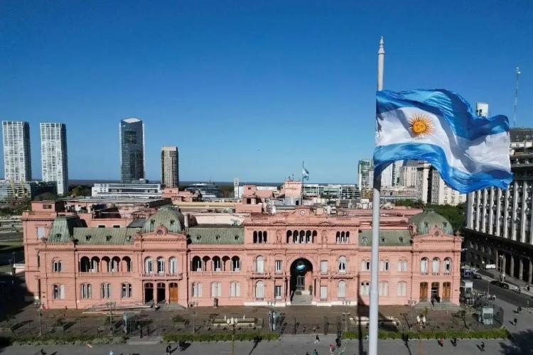 El presidente del Episcopado reza para que Dios ilumine a las autoridades electas El presidente del Episcopado reza para que Dios ilumine a las autoridades electas