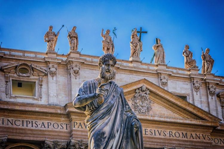 El Vaticano actualiza las normas para prevenir y combatir los abusos El Vaticano actualiza las normas para prevenir y combatir los abusos
