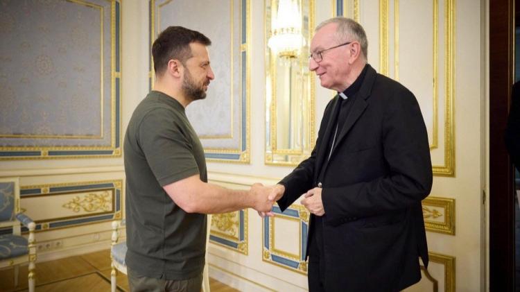 El Vaticano confirma la llamada entre Volodymyr Zelensky y el Card. Parolin El Vaticano confirma la llamada entre Volodymyr Zelensky y el Card. Parolin