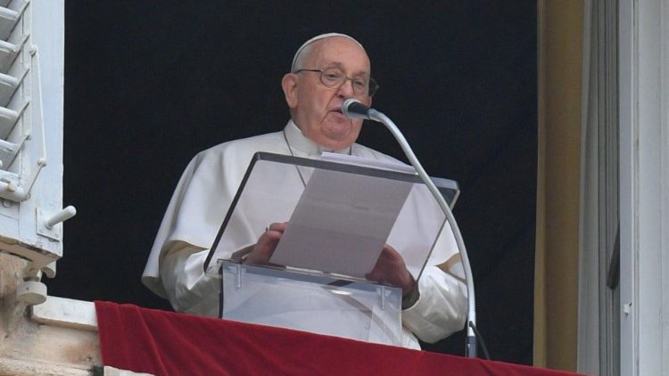 En el Ángelus, el Papa animó a ser responsables y protagonistas de la fe