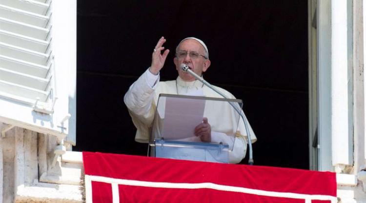 En el Ángelus, Francisco invita a encontrar tiempo para dedicar a Dios En el Ángelus, Francisco invita a encontrar tiempo para dedicar a Dios