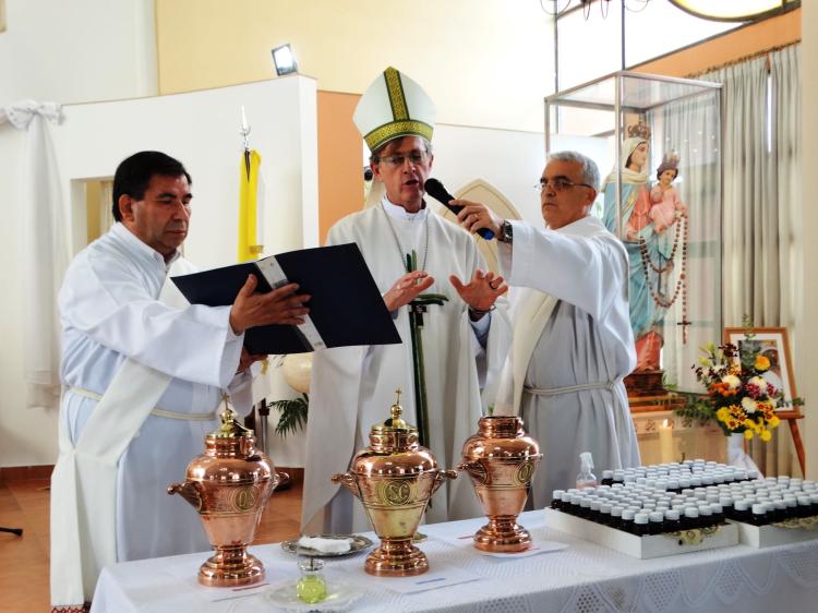 En la misa crismal, Mons. García Cuerva llamó a "cirenear la fraternidad sacerdotal" En la misa crismal, Mons. García Cuerva llamó a "cirenear la fraternidad sacerdotal"