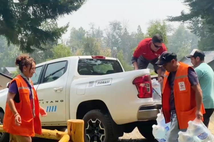 En medio del fuego, la Iglesia permanece junto a las familias de la Comarca Andina