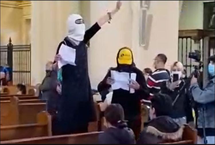 Encapuchados irrumpen en la catedral de Bogotá y no serán investigados Encapuchados irrumpen en la catedral de Bogotá y no serán investigados