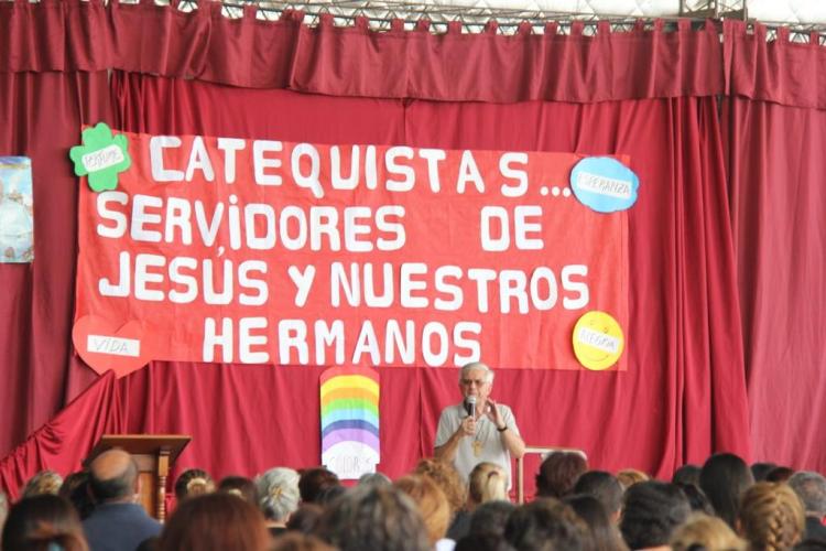 Encuentro y envío de catequistas en la diócesis de Merlo-Moreno Encuentro y envío de catequistas en la diócesis de Merlo-Moreno
