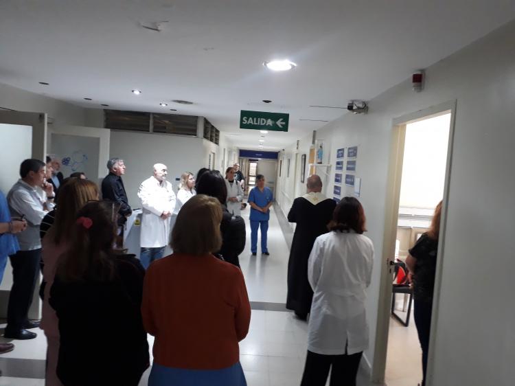 Entronizaron una imagen de la Virgen del Rosario en el Hospital Español de La Plata