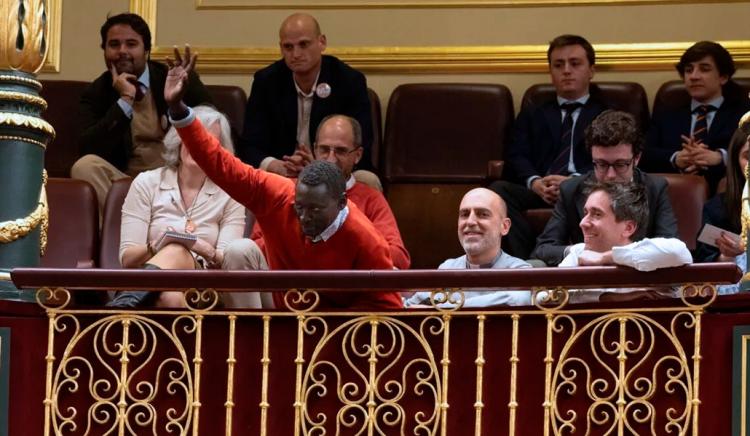 España: la Iglesia celebró el primer paso parlamentario para regularizar a migrantes España: la Iglesia celebró el primer paso parlamentario para regularizar a migrantes
