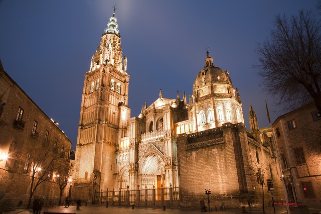 España: la Iglesia cuenta con más 3.000 inmuebles al servicio de la sociedad España: la Iglesia cuenta con más 3.000 inmuebles al servicio de la sociedad
