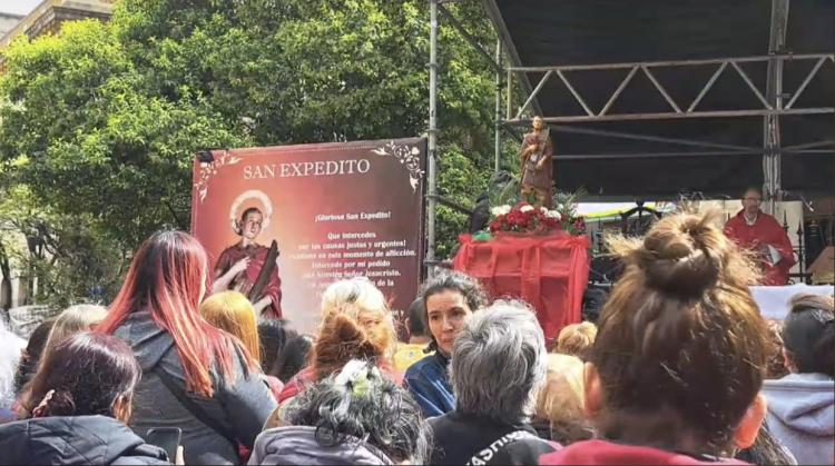 Fiesta de San Expedito en el santuario de Balvanera Fiesta de San Expedito en el santuario de Balvanera