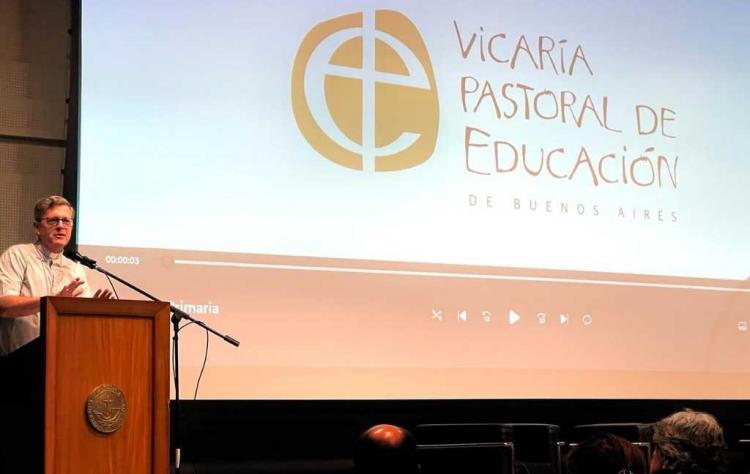 Foro de Educación: Mons. García Cuerva anima a los docentes a dejar huellas Foro de Educación: Mons. García Cuerva anima a los docentes a dejar huellas