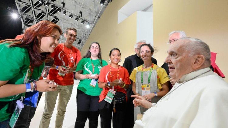 Francisco, a los jóvenes: 'Nunca pierdan la conexión con Jesús' Francisco, a los jóvenes: 'Nunca pierdan la conexión con Jesús'
