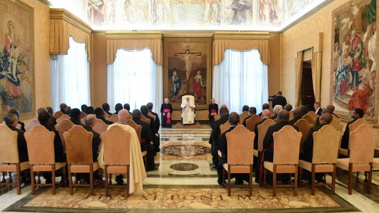 Francisco alentó a una mayor corresponsabilidad de los laicos en la Iglesia