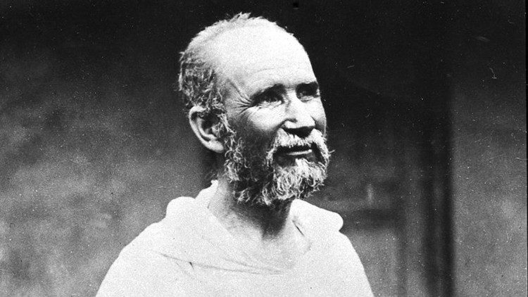 Francisco: Charles de Foucauld enseña la esencialidad del Evangelio Francisco: Charles de Foucauld enseña la esencialidad del Evangelio