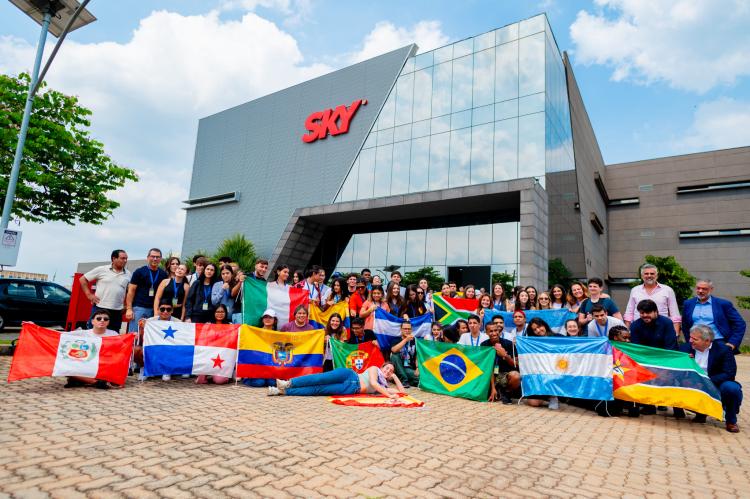 Francisco clausuró el VI Encuentro Mundial de Jóvenes de Scholas-ORT