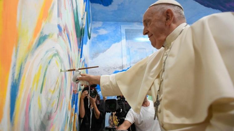 Francisco dio el toque final al 'mayor mural educativo del mundo'
