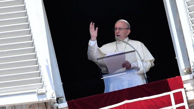 Francisco: 'Dios no mide el amor en la balanza de nuestros rendimientos'