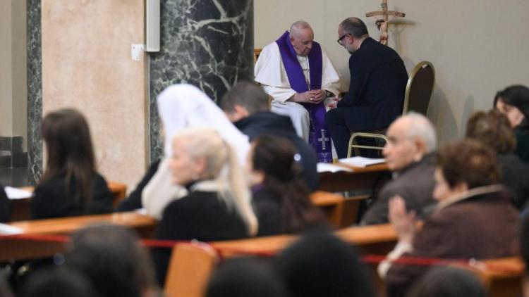 Francisco: 'El sacramento de la Reconciliación es un encuentro festivo que sana el corazón' Francisco: 'El sacramento de la Reconciliación es un encuentro festivo que sana el corazón'