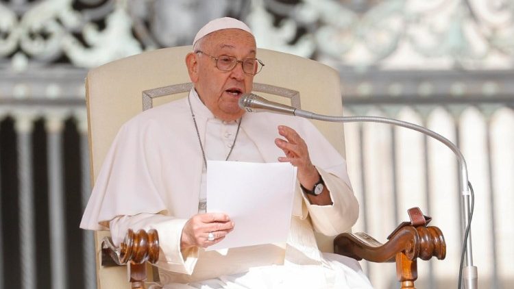 Francisco: en la Iglesia 'todavía somos demasiado eurocéntricos' Francisco: en la Iglesia 'todavía somos demasiado eurocéntricos'