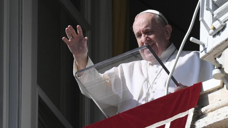 Francisco: 'En la Última Cena Jesús ofrece, da gracias y comparte' Francisco: 'En la Última Cena Jesús ofrece, da gracias y comparte'