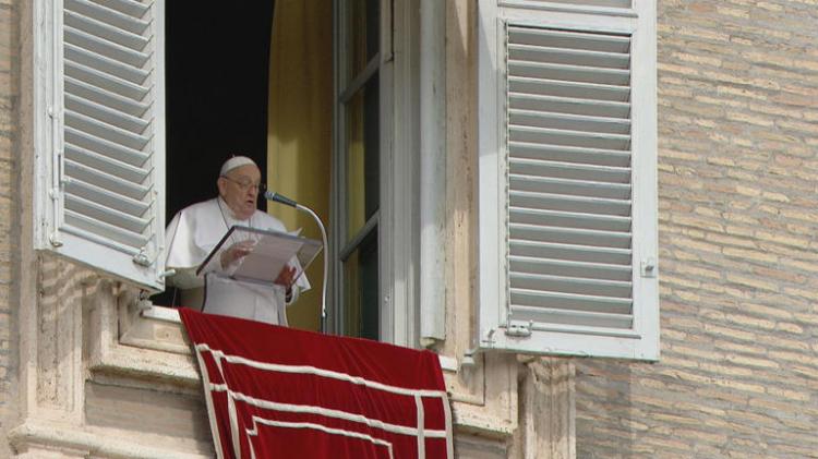 Ángelus del Papa: 'Construyamos nuestra casa' con Dios Ángelus del Papa: 'Construyamos nuestra casa' con Dios