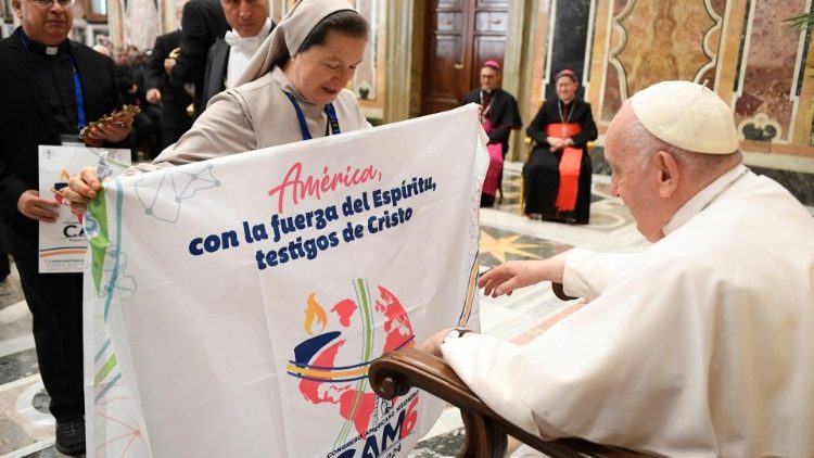 Francisco alentó a las OMP a continuar su servicio con ojos y corazón abiertos Francisco alentó a las OMP a continuar su servicio con ojos y corazón abiertos