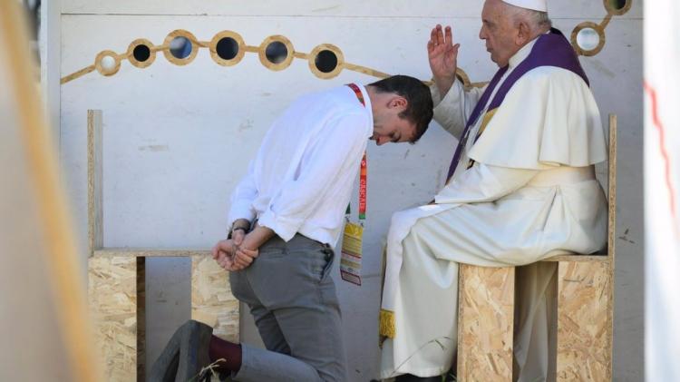 Francisco: 'La misericordia resuena en toda la Iglesia en el Año Jubilar' Francisco: 'La misericordia resuena en toda la Iglesia en el Año Jubilar'