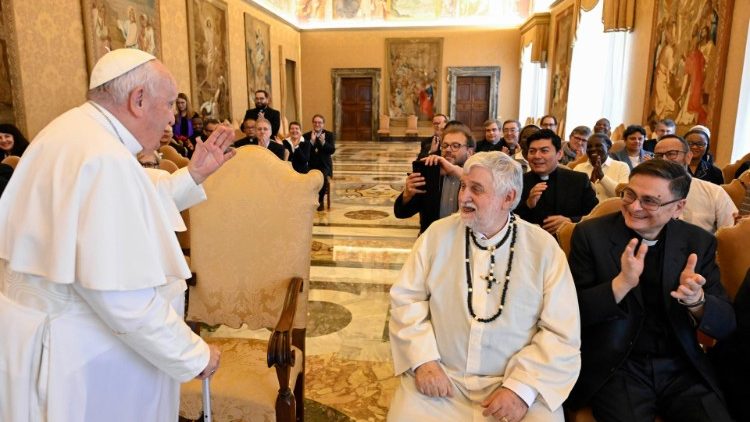 Francisco afirmó que "la misión es el oxígeno de la vida cristiana" Francisco afirmó que "la misión es el oxígeno de la vida cristiana"