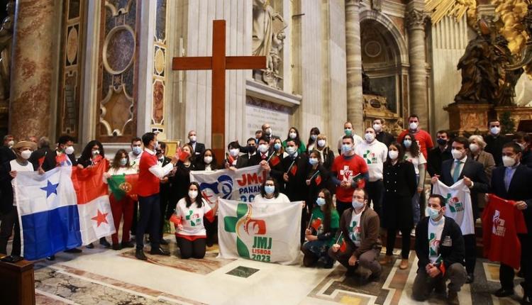 El Papa invitó a los jóvenes del mundo a ir a la JMJ de Lisboa El Papa invitó a los jóvenes del mundo a ir a la JMJ de Lisboa