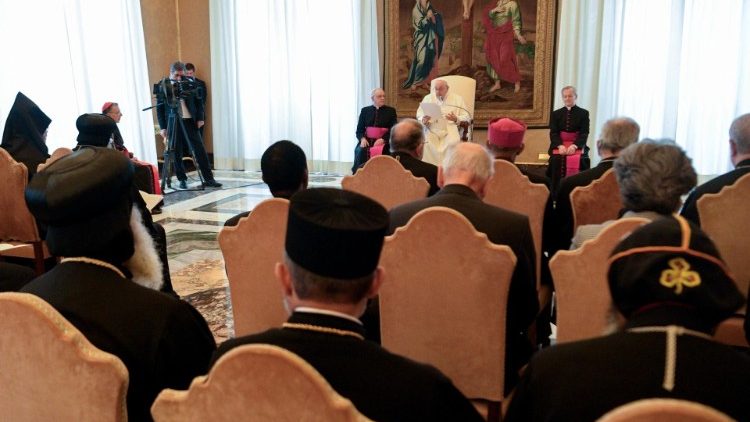 Francisco les pide a los ortodoxos proseguir por el camino de la unidad Francisco les pide a los ortodoxos proseguir por el camino de la unidad
