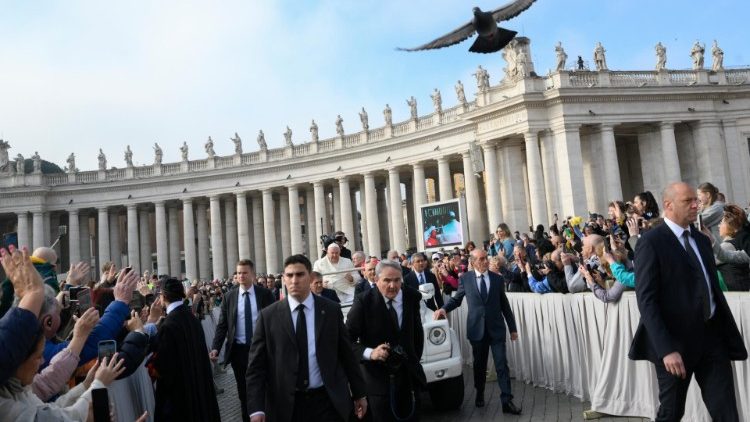 Francisco recordó que los mártires no matan, sino que enseñan a dar la vida por los demás Francisco recordó que los mártires no matan, sino que enseñan a dar la vida por los demás