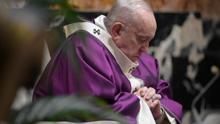 Francisco no irá a Florencia ni presidirá el Miércoles de Ceniza Francisco no irá a Florencia ni presidirá el Miércoles de Ceniza