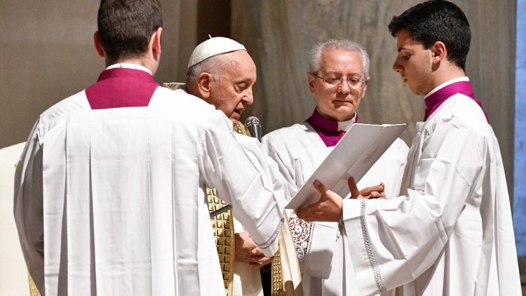 Francisco proclama el Jubileo 2025: '¡Que la esperanza llene nuestros días!' Francisco proclama el Jubileo 2025: '¡Que la esperanza llene nuestros días!'