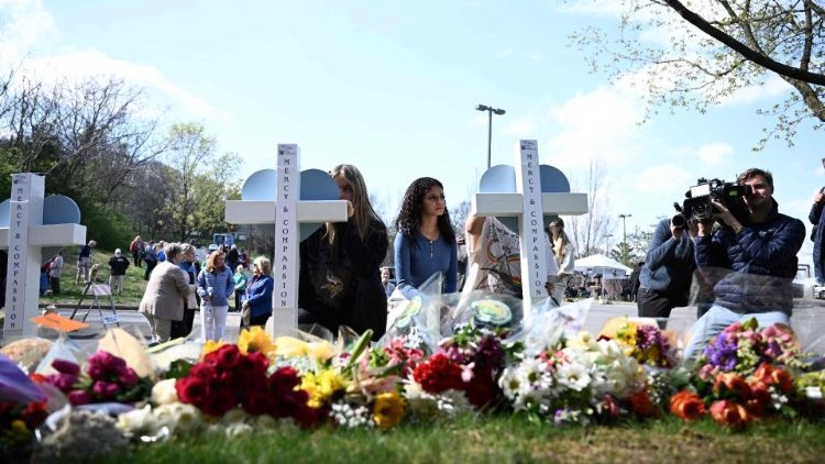 Francisco, 'profundamente entristecido' por el tiroteo en Nashville Francisco, 'profundamente entristecido' por el tiroteo en Nashville
