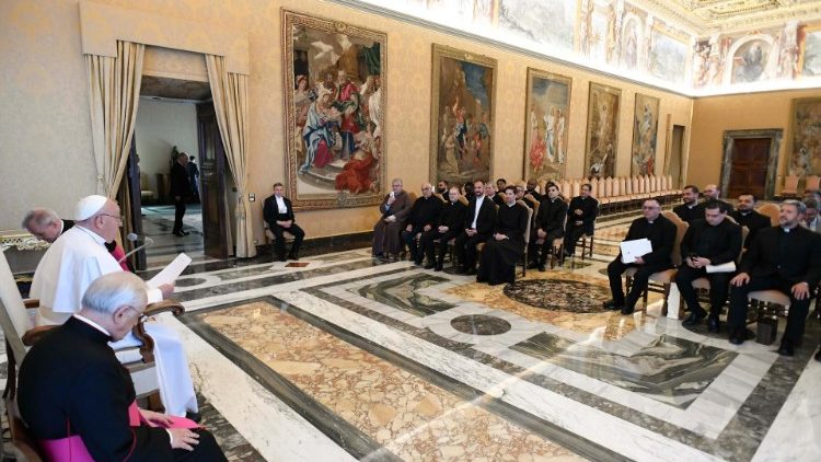 Francisco: 'Una liturgia sin la unión del hombre con Dios es una aberración' Francisco: 'Una liturgia sin la unión del hombre con Dios es una aberración'