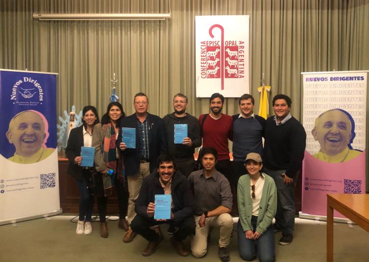 Fue presentado en la CEA el libro "Por qué Patria Grande", con prólogo del Papa Fue presentado en la CEA el libro "Por qué Patria Grande", con prólogo del Papa