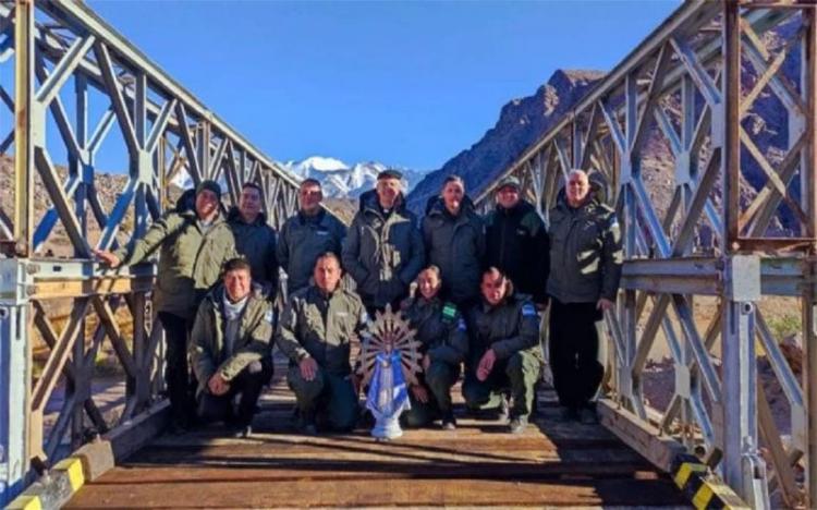Gratitud al Ejército Argentino 'por tanto bien que ha hecho y hace a nuestra Patria' Gratitud al Ejército Argentino 'por tanto bien que ha hecho y hace a nuestra Patria'