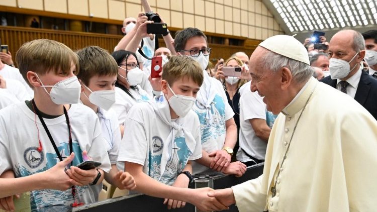 "Hoy la misericordia requiere una gran creatividad", dijo el Papa a peregrinos polacos "Hoy la misericordia requiere una gran creatividad", dijo el Papa a peregrinos polacos