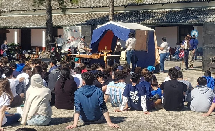 Impronta scout en el Encuentro Diocesano de Adolescentes, en Gualeguaychú