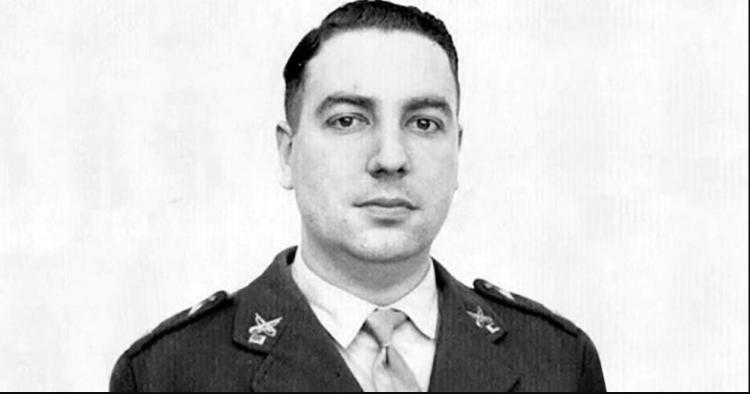 Inician la fase preliminar de la causa de canonización del coronel Larrabure Inician la fase preliminar de la causa de canonización del coronel Larrabure