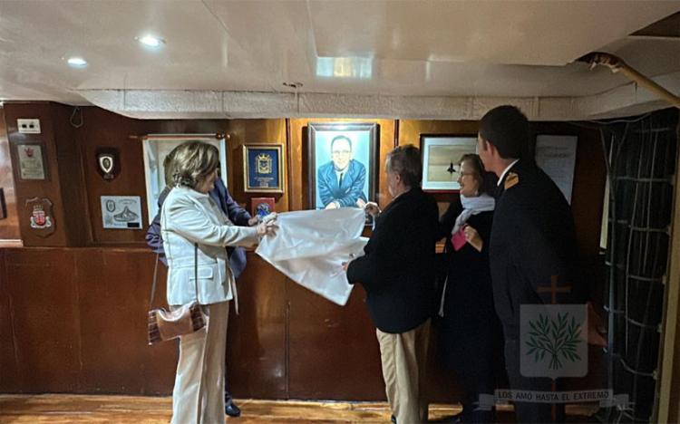 Homenaje al venerable Enrique Shaw en la Fragata Libertad